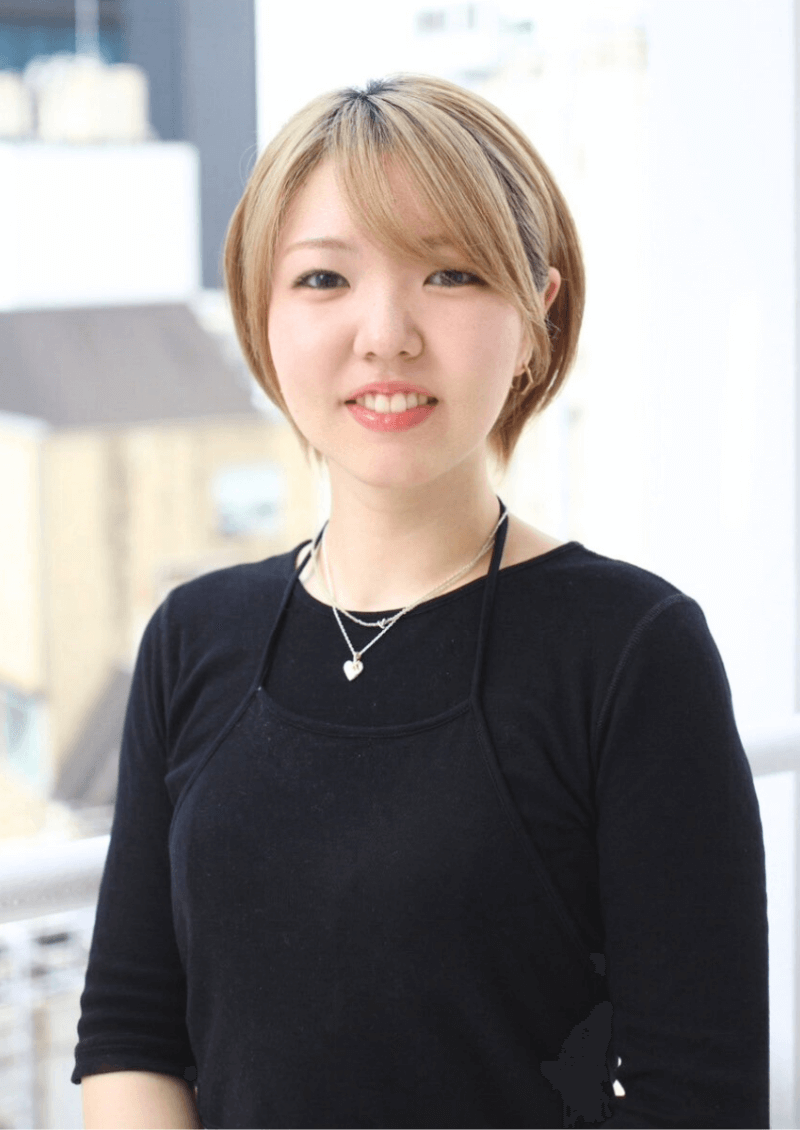 アシスタント 高橋佳愛