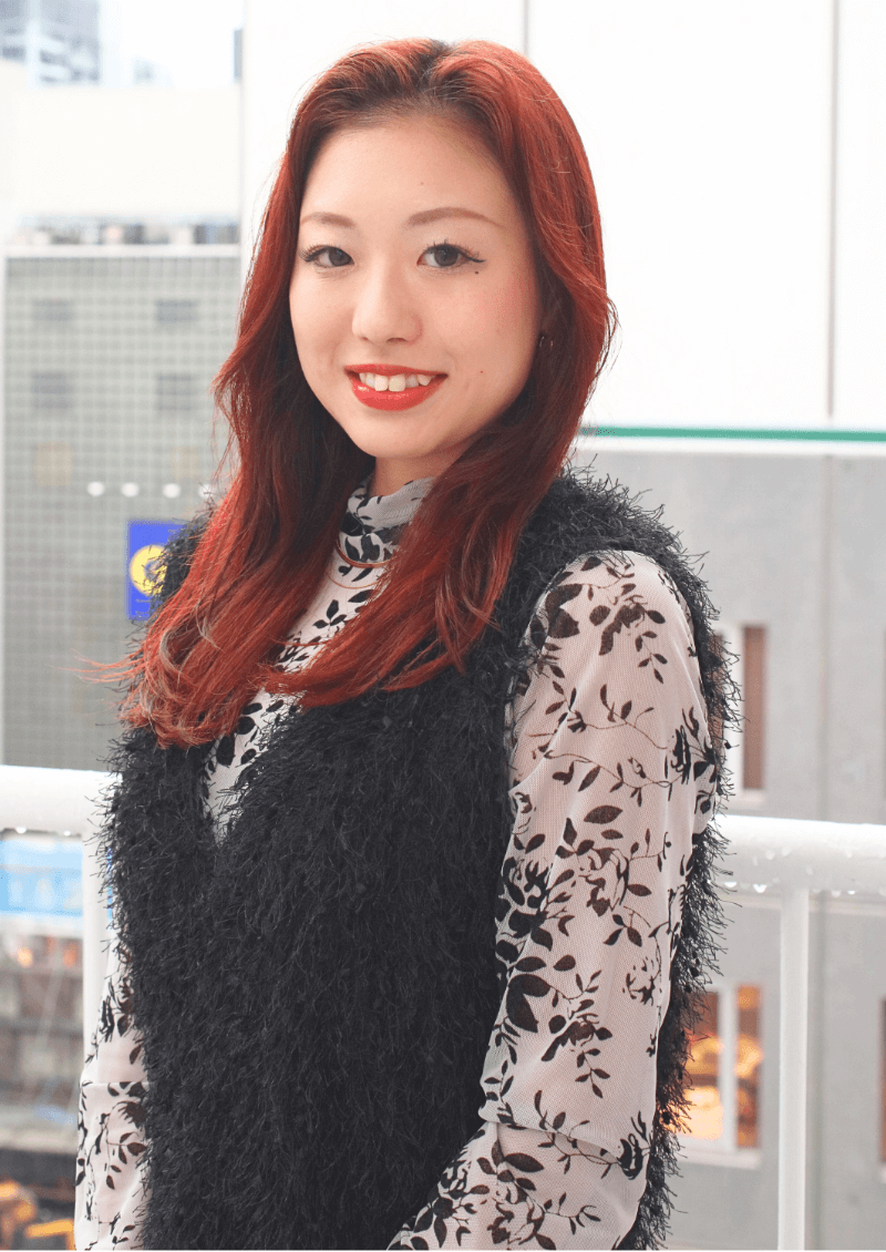 スタイリスト 安野祥華